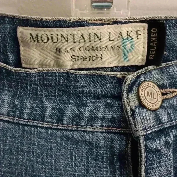 Mountain Lake Vintage Relaxed Fit Straight Leg Jeans 10 - Picture 6 of 7